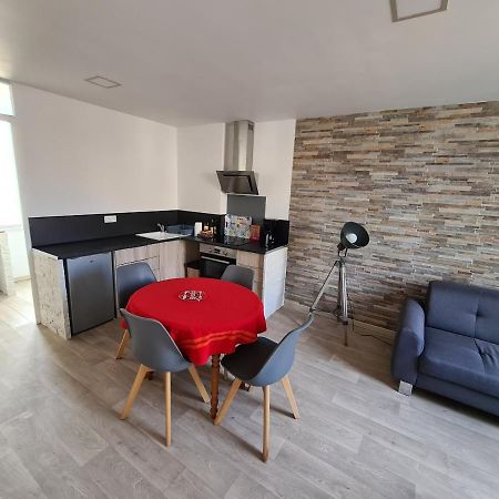 Appartement 60M2 Rdc Avec Jardin Saint-Genis-des-Fontaines Екстер'єр фото